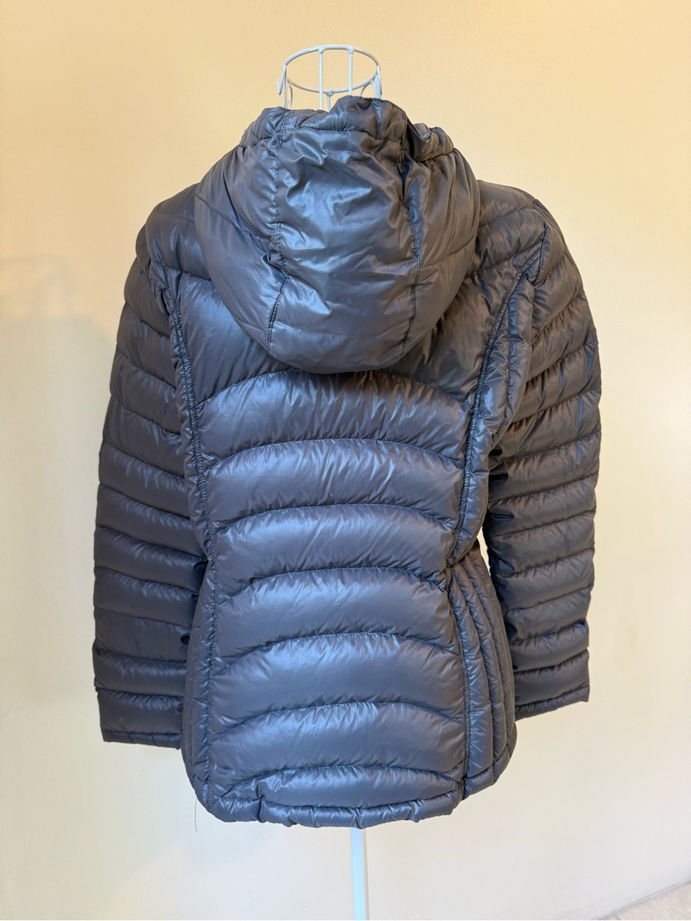 Andrew Marc Packable Lightweight Down Puffer Jacket Hooded Gray Size Small - Picture 3 of 9